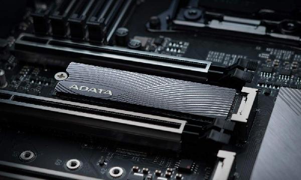 آشنایی با مشخصات حافظه اس اس دی ADATA SWORDFISH ۵۰۰GB PCIe Gen۳x۴ M.۲ ۲۲۸۰ Solid State Drive