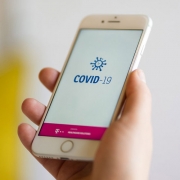 مبارزه اپلیکیشن های موبایل با کورونا