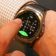 دلایل افت فروش ساعت‌های هوشمند‌ از ۳ سال پیش