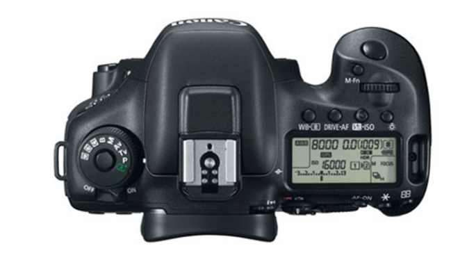 دوربین دیجیتال کانن مدل EOS 7D Mark II
