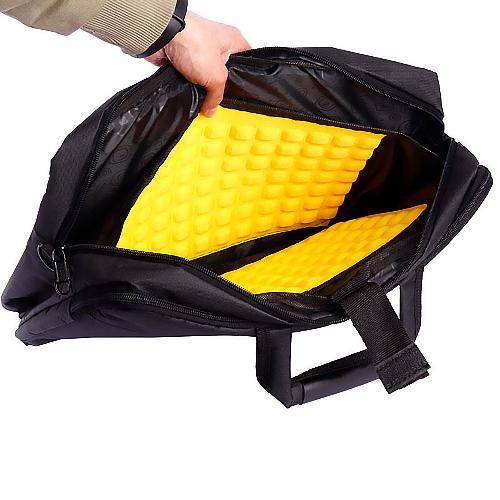 Caterpillar Code 320 Shoulder Bag