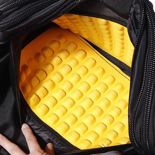 Cat Model 8022 Shoulder Bag