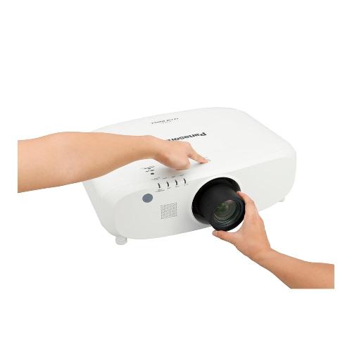 PANASONIC PT-EX610 projector